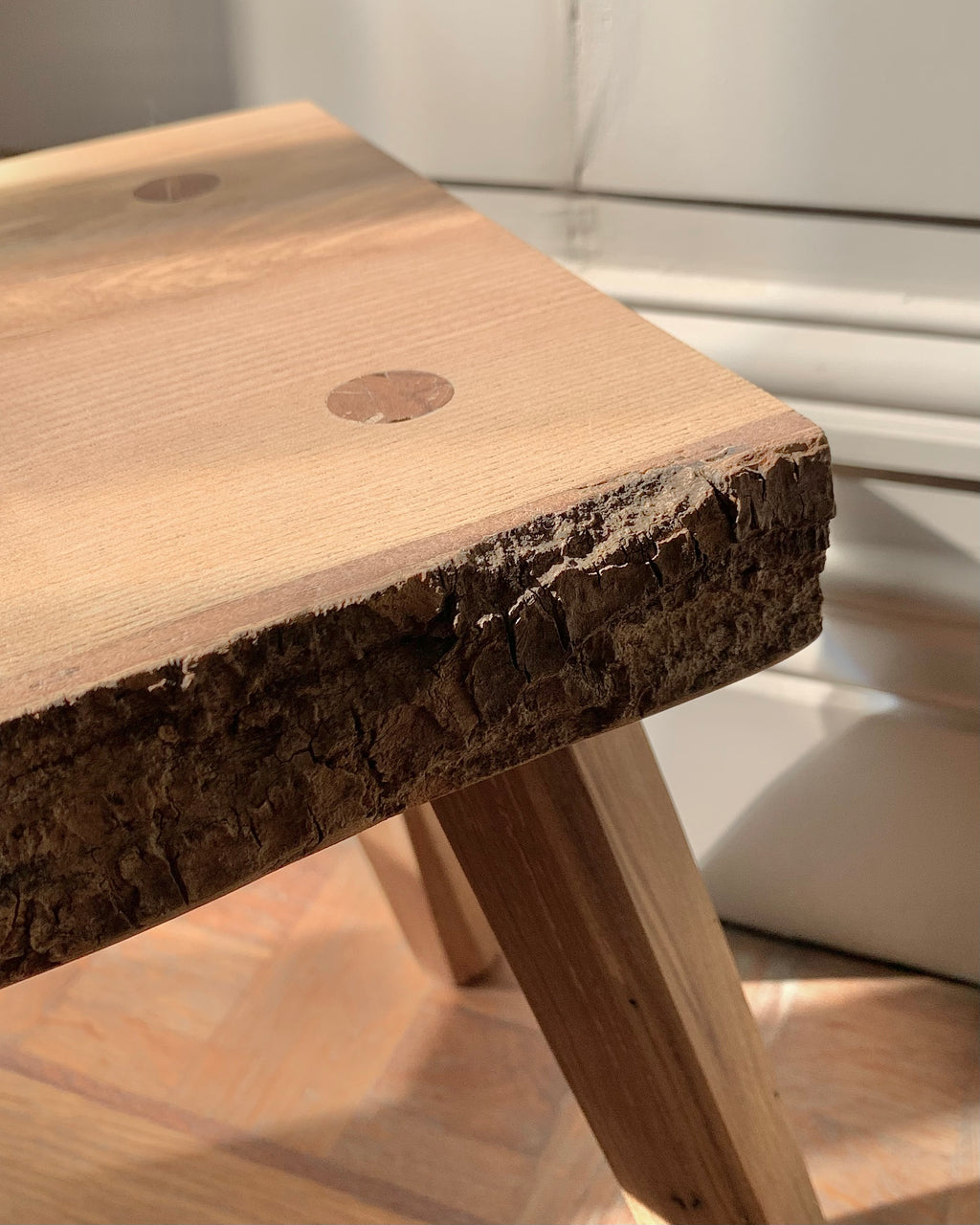 Tabouret “Du même bois ?”