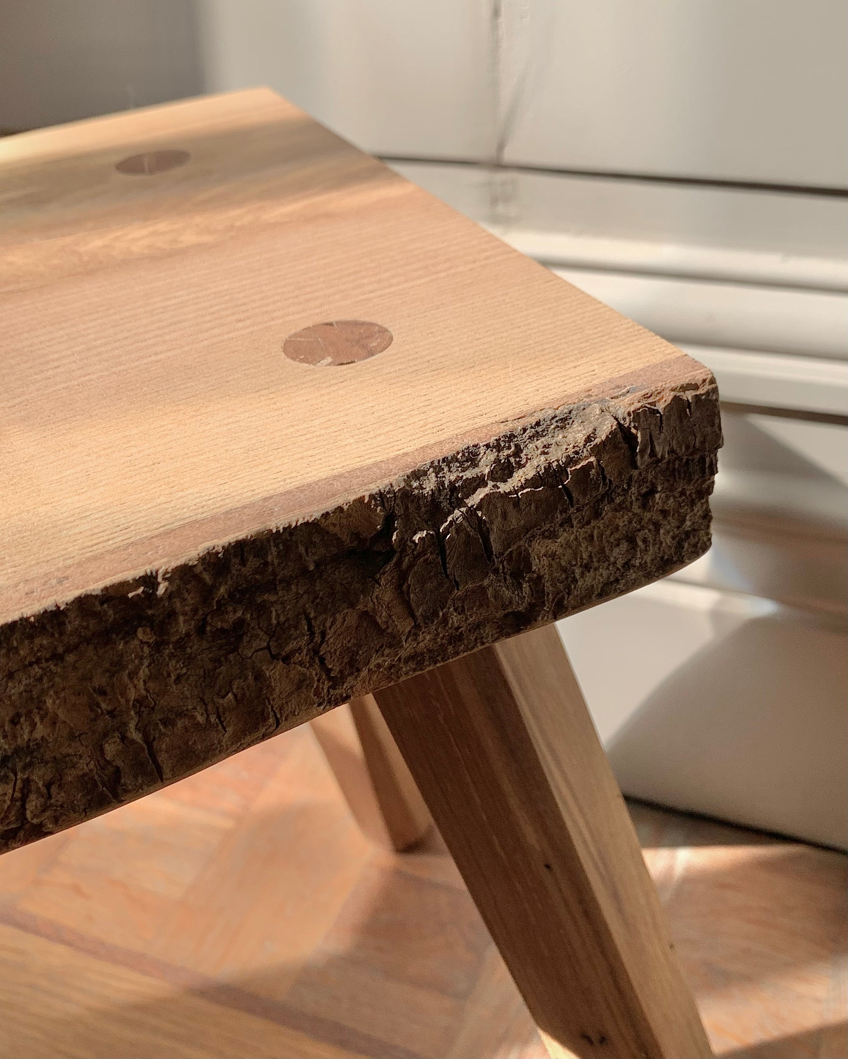 Tabouret “Du même bois ?”